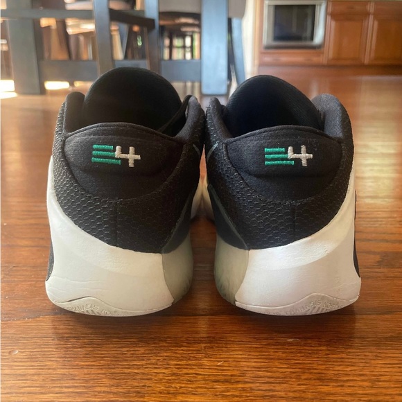 Nike Zoom Freak 1 ‘Black’ - Picture 5 of 7